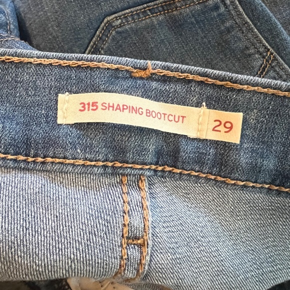 Levi Bootcut Jeans - Picture 3 of 3